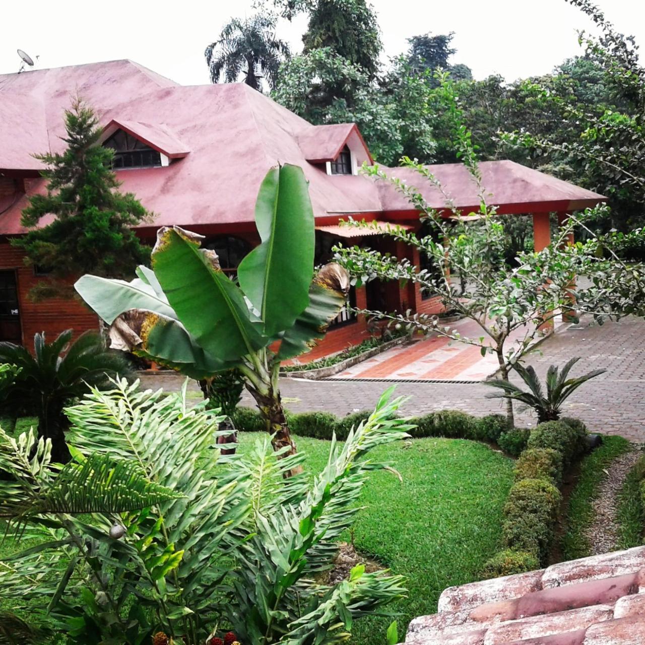 Estancia La Colina Santo Domingo de los Colorados Bagian luar foto