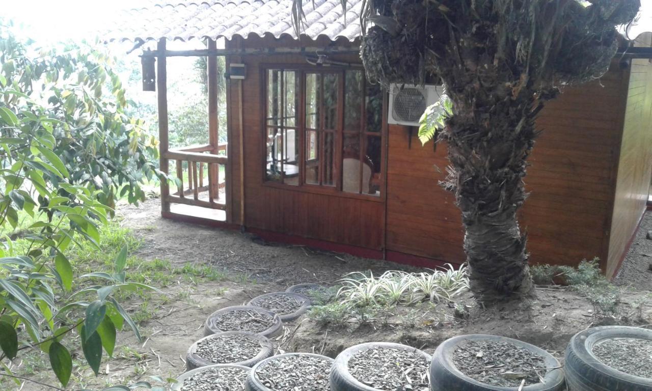 Estancia La Colina Santo Domingo de los Colorados Bagian luar foto