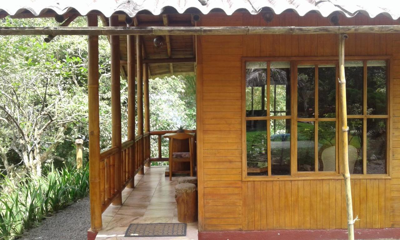 Estancia La Colina Santo Domingo de los Colorados Bagian luar foto